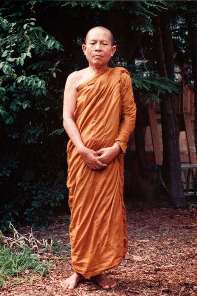 Phra Ajaan Suwat Suvaco standing